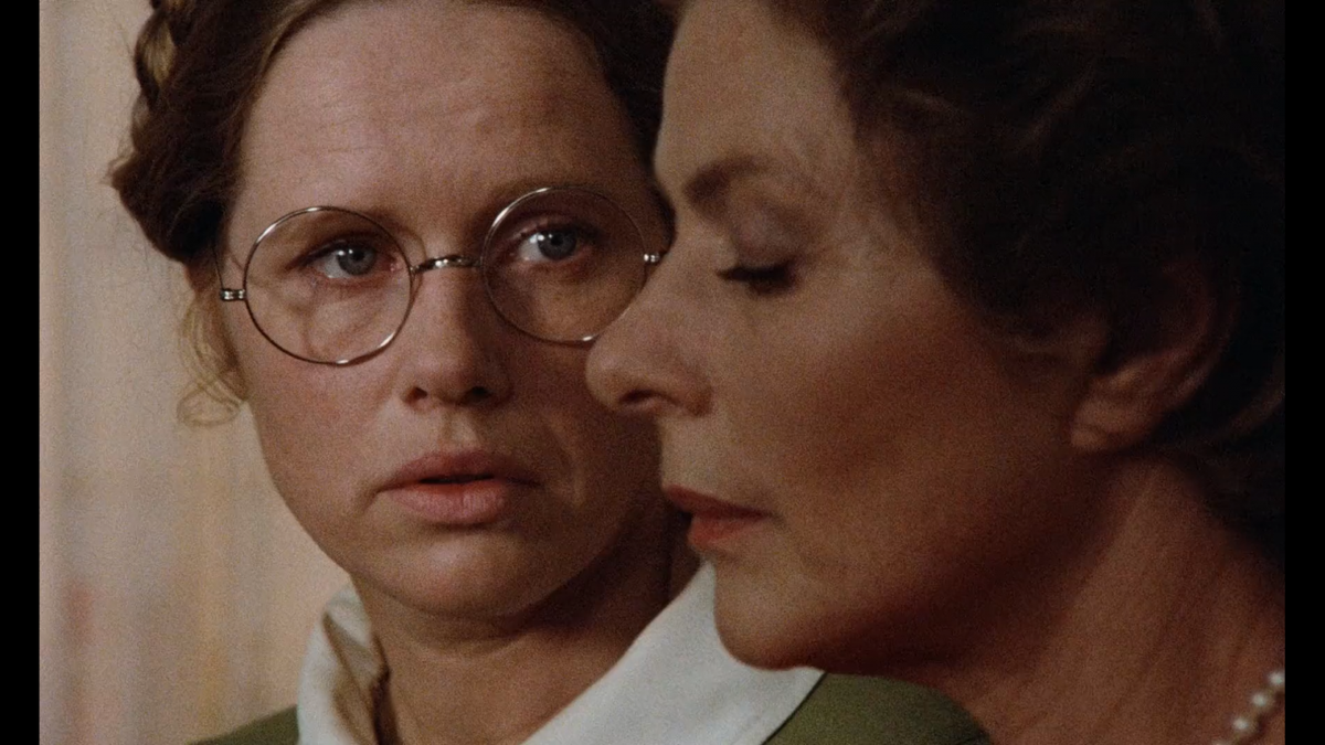 Autumn Sonata’da annelik, büyümek ve beklemek: Kızının mutsuzluğu annenin zaferi midir?