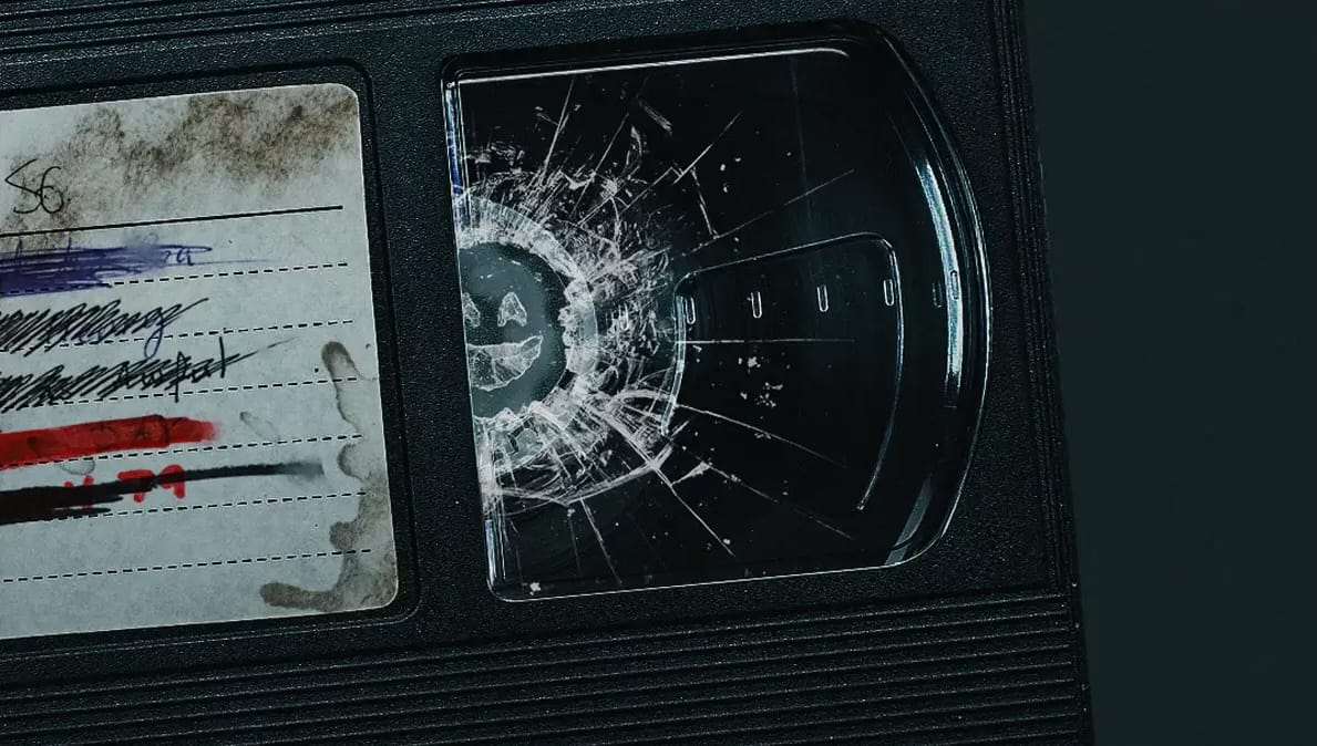 Black Mirror: Gelecek çoktan geldiyse, çözüm geçmişte olabilir