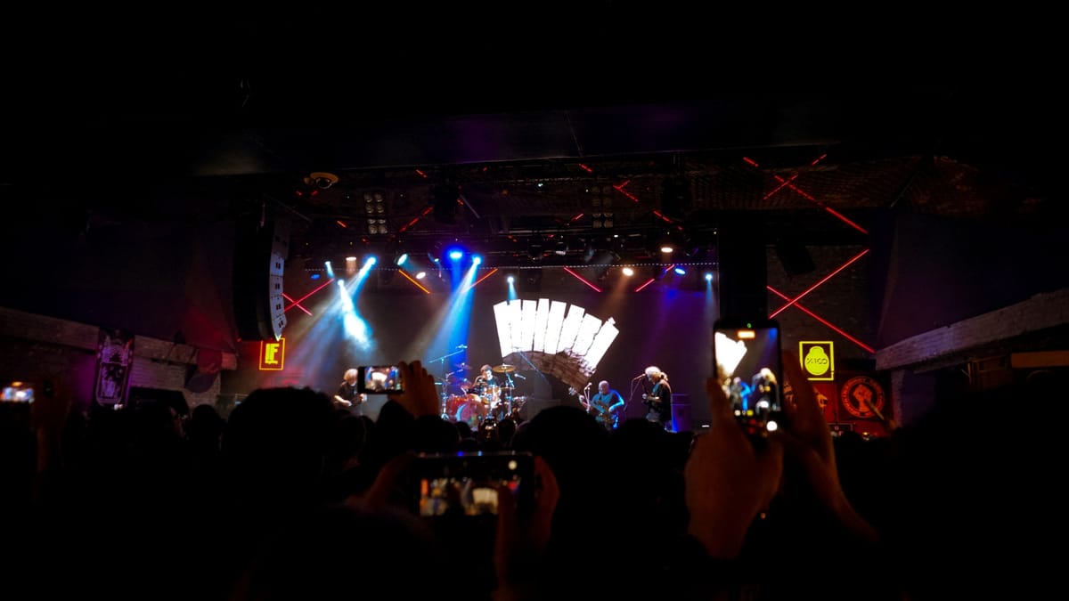 Enflasyonist konserler arasında bir Nekropsi güzellemesi