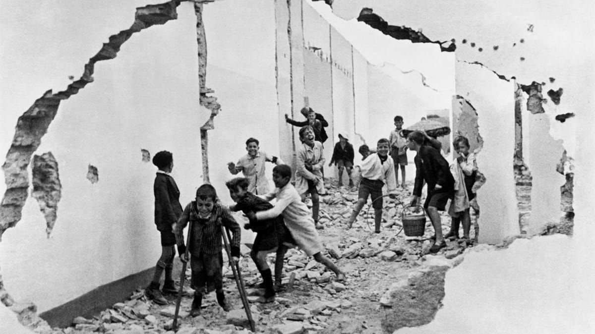 “Felsefedeki çöküşün nedeni sermayeci düzenin baskılarıdır”