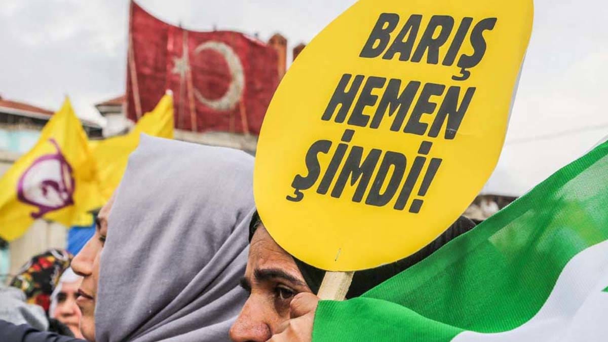 Silahlara veda, barış için mücadeleye devam