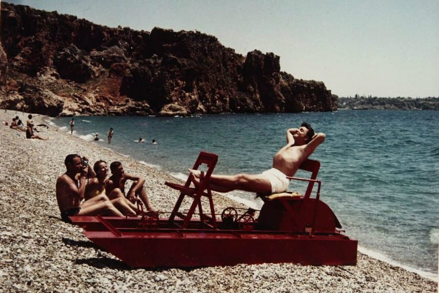 Zeki Müren'i yakın dostu Göksenin Çakmak'tan dinleyiniz