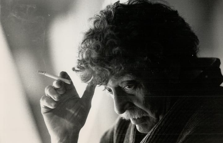 Kurt Vonnegut (Fotoğraf: Mike Slaughter, Toronto Star/Getty Images)