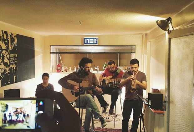 Alarga vaziyette naif bi' sohbet