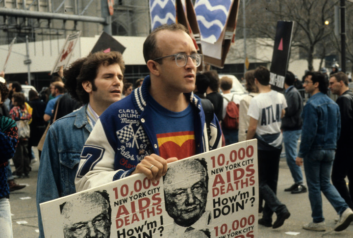 Keith Haring, AIDS hasta hakları protestosunda. Fotoğraf: John Penley