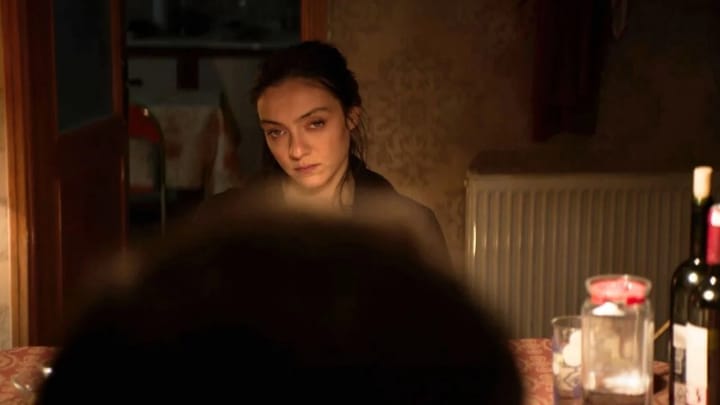 KURU OTLAR ÜSTÜNE (Nuri Bilge Ceylan, 2023).