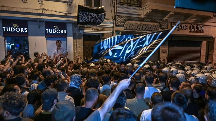 Yerli ve milliye karşı ötekileri büyütmek