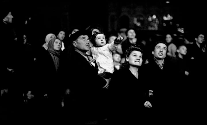 Moskova, Sovyetler Birliği, 1947. Fotoğraf: Robert Capa, Magnum Photos.