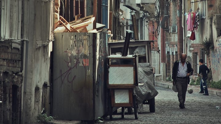 Kentsel Dönüşüm. İstanbul, 2019. Fotoğraf: Sunguk Kim.