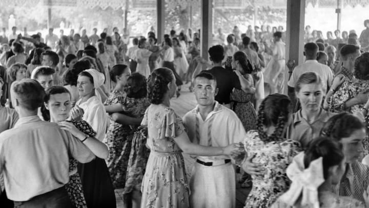 Taşkent, Özbekistan, Sovyetler Birliği, 1954. Fotoğraf: Henri Cartier-Bresson, Magnum Photos.